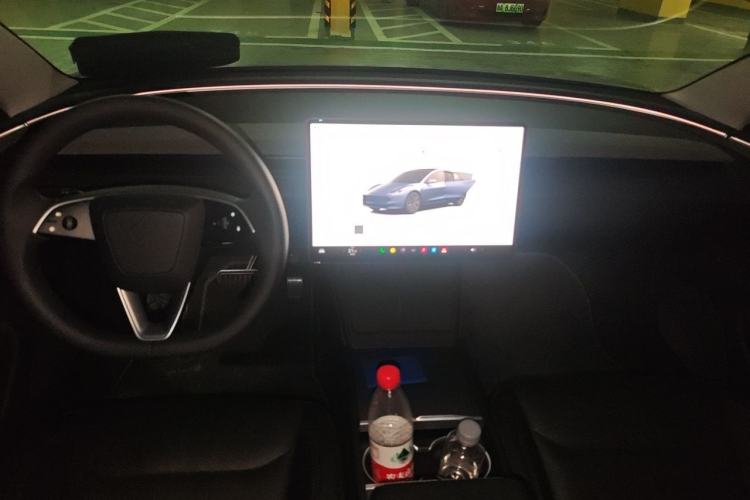 Used Tesla Model 3 2023 Rear-Wheel-Drive Version Center Console