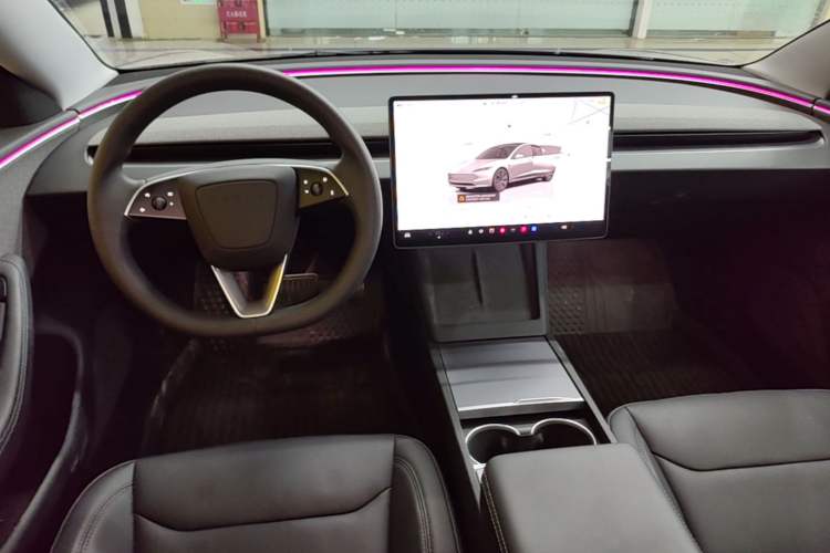 Used Tesla Model 3 2023 Rear-Wheel-Drive Version Center Console