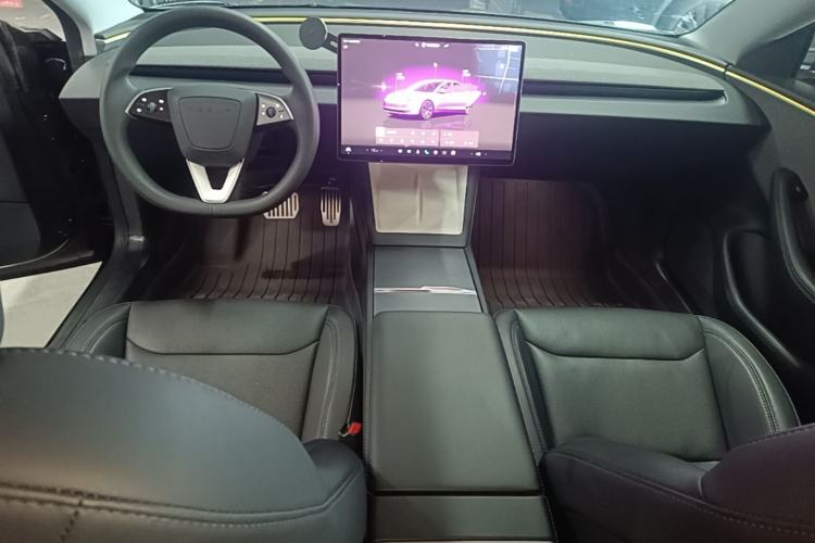 Used Tesla Model 3 2023 Rear-Wheel-Drive Version Center Console