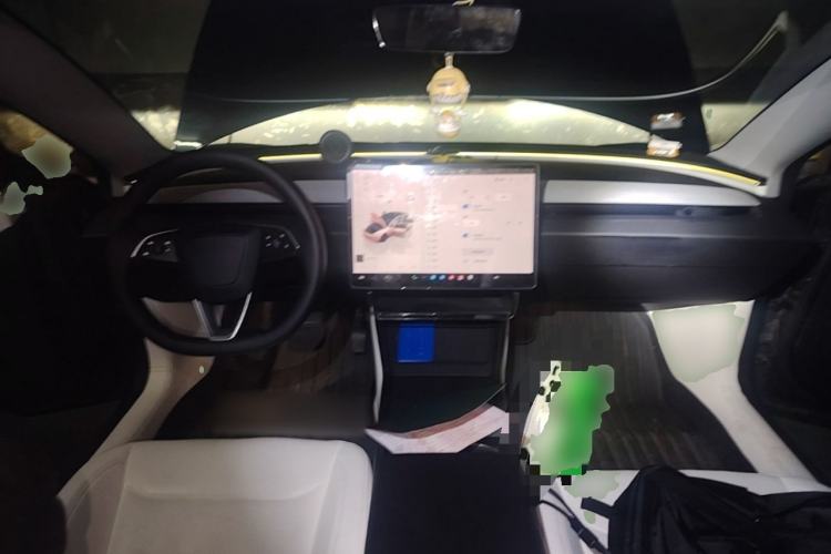 Used Tesla Model 3 2023 Long-Range All-Wheel-Drive Version Center Console