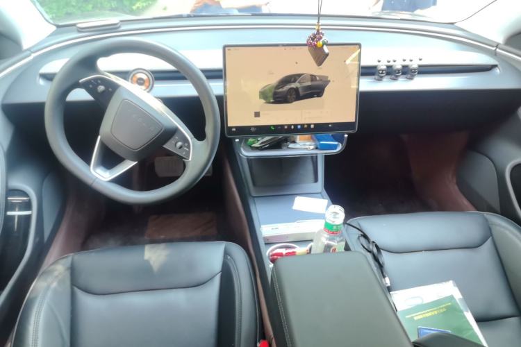 Used Tesla Model 3 2023 Rear-Wheel-Drive Version Center Console