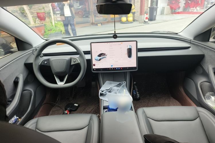 Used Tesla Model 3 2023 Long-Range All-Wheel-Drive Version Center Console