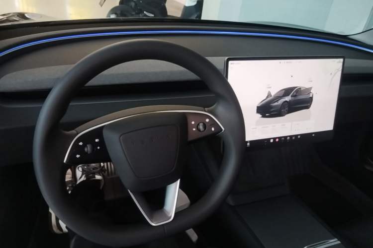 Used Tesla Model 3 2023 Rear-Wheel-Drive Version Center Console