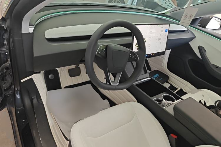 Used Tesla Model 3 2023 Rear-Wheel-Drive Version Center Console