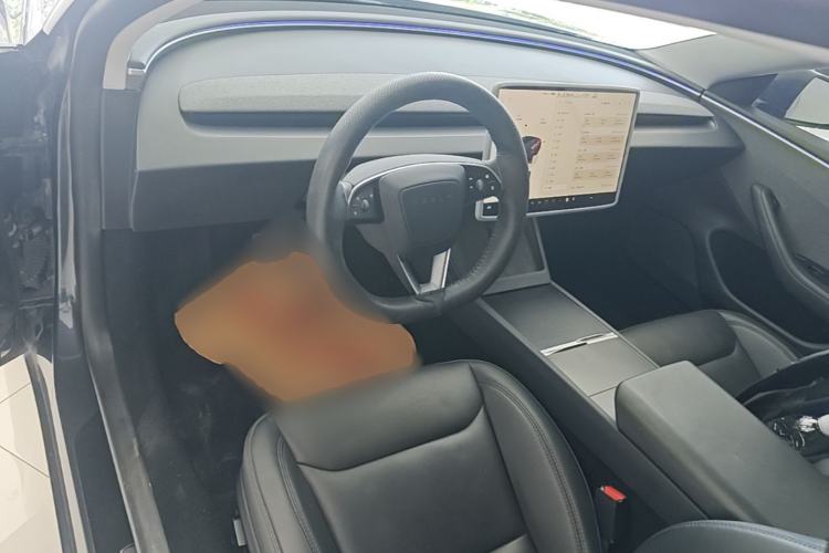 Used Tesla Model 3 2023 Rear-Wheel-Drive Version Center Console