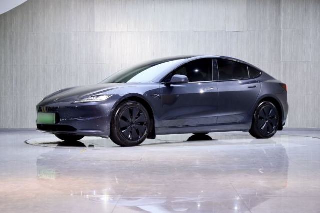 Used Tesla Model 3 2023 Rear-Wheel-Drive Version