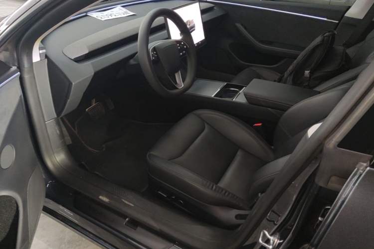 Used Tesla Model 3 2023 Long-Range All-Wheel-Drive Version Driver Seat