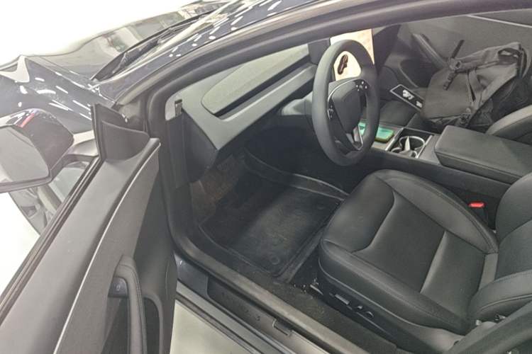 Used Tesla Model 3 2023 Rear-Wheel-Drive Version Driver Seat