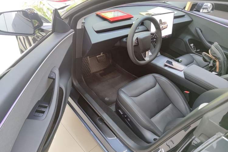 Used Tesla Model 3 2023 Rear-Wheel-Drive Version Driver Seat
