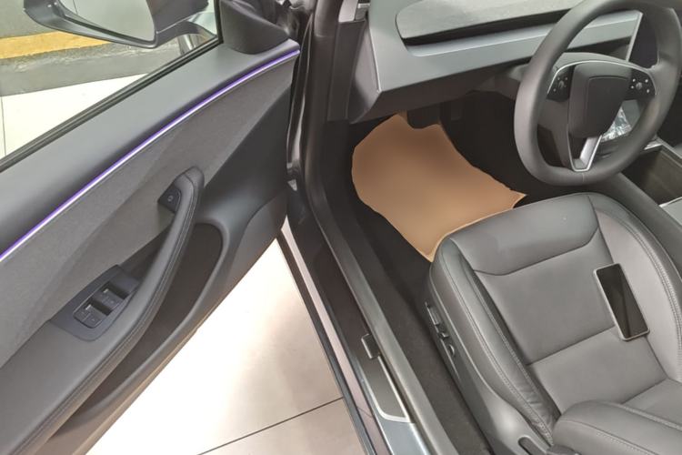 Used Tesla Model 3 2023 Rear-Wheel-Drive Version Driver Seat