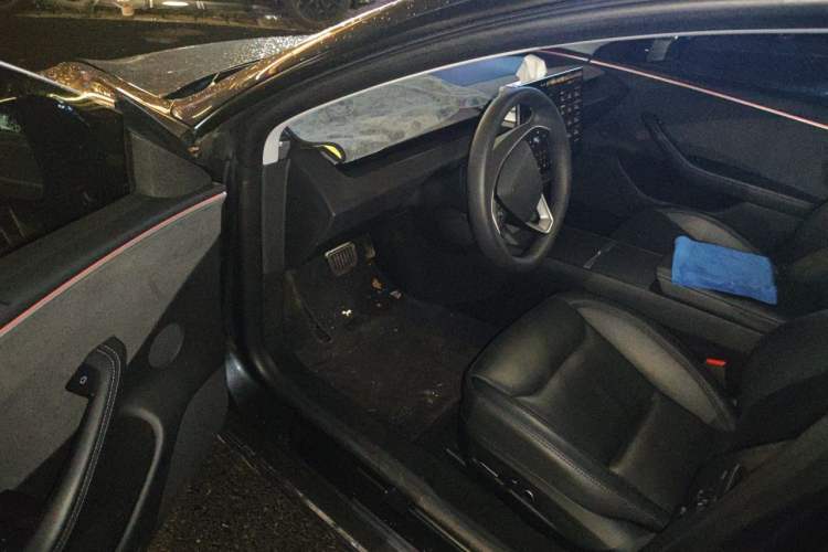 Used Tesla Model 3 2023 Long-Range All-Wheel-Drive Version Driver Seat