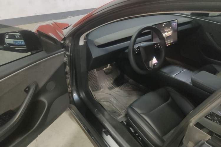 Used Tesla Model 3 2023 Long-Range All-Wheel-Drive Version Driver Seat