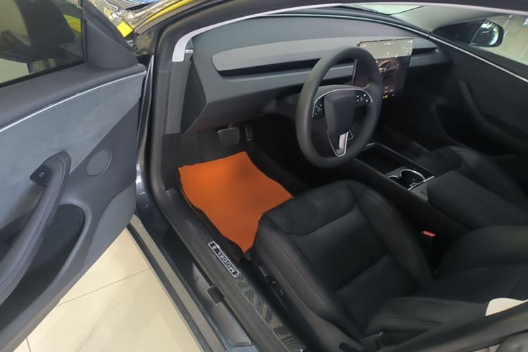 Used Tesla Model 3 2023 Long-Range All-Wheel-Drive Version Driver Seat
