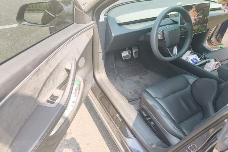 Used Tesla Model 3 2023 Long-Range All-Wheel-Drive Version Driver Seat