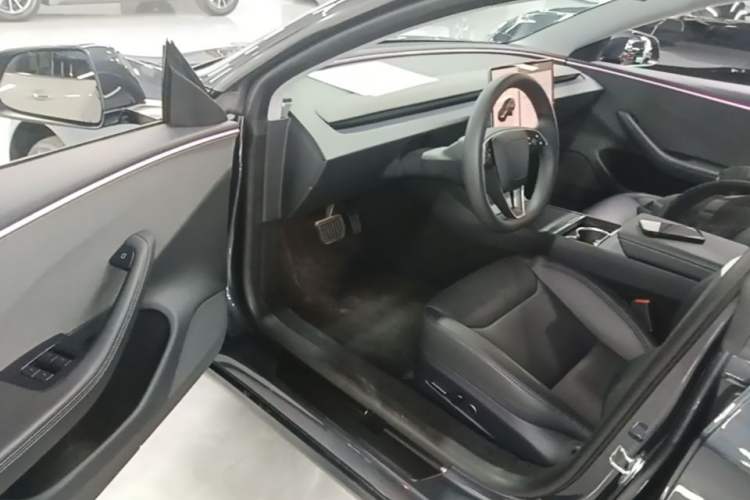 Used Tesla Model 3 2023 Rear-Wheel-Drive Version Driver Seat