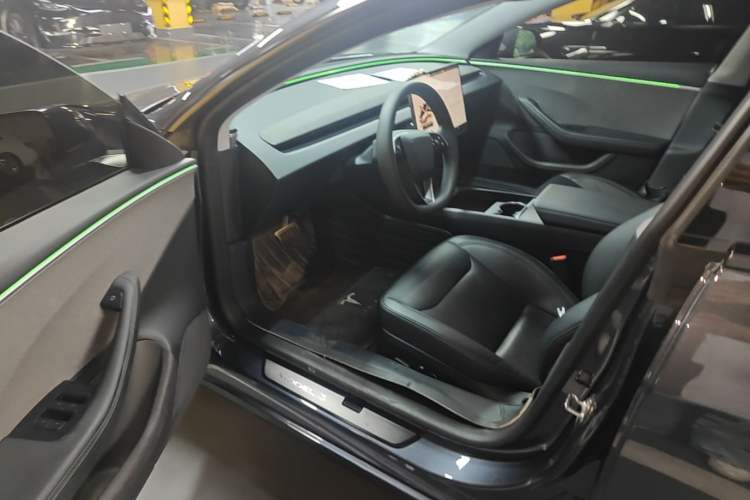 Used Tesla Model 3 2023 Rear-Wheel-Drive Version Driver Seat