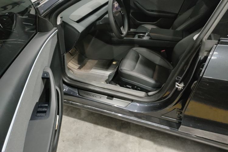 Used Tesla Model 3 2023 Rear-Wheel-Drive Version Driver Seat