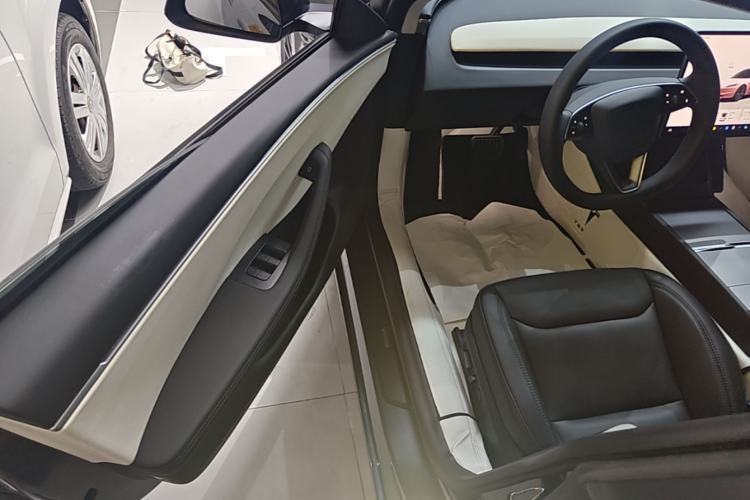 Used Tesla Model 3 2023 Rear-Wheel-Drive Version Driver Seat