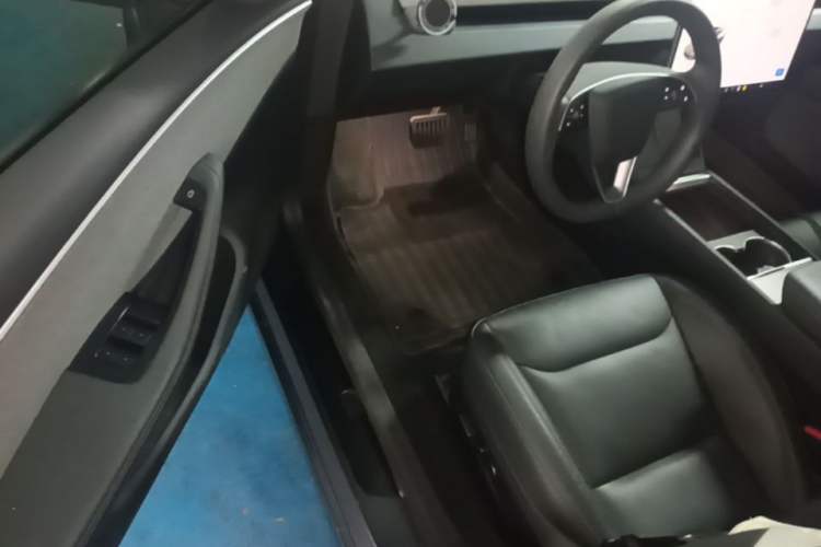 Used Tesla Model 3 2023 Rear-Wheel-Drive Version Driver Seat