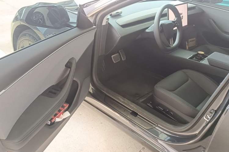 Used Tesla Model 3 2023 Rear-Wheel-Drive Version Driver Seat