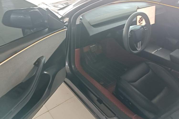 Used Tesla Model 3 2023 Rear-Wheel-Drive Version Driver Seat