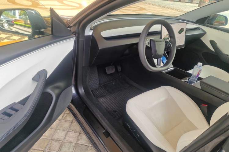 Used Tesla Model 3 2023 Rear-Wheel-Drive Version Driver Seat