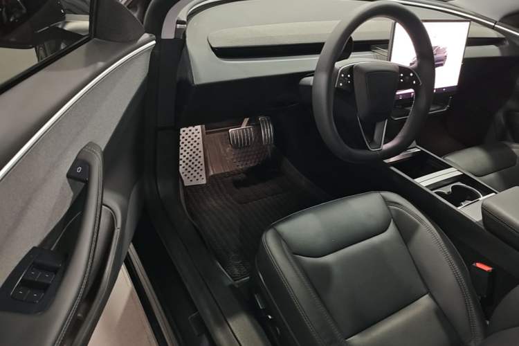 Used Tesla Model 3 2023 Rear-Wheel-Drive Version Driver Seat