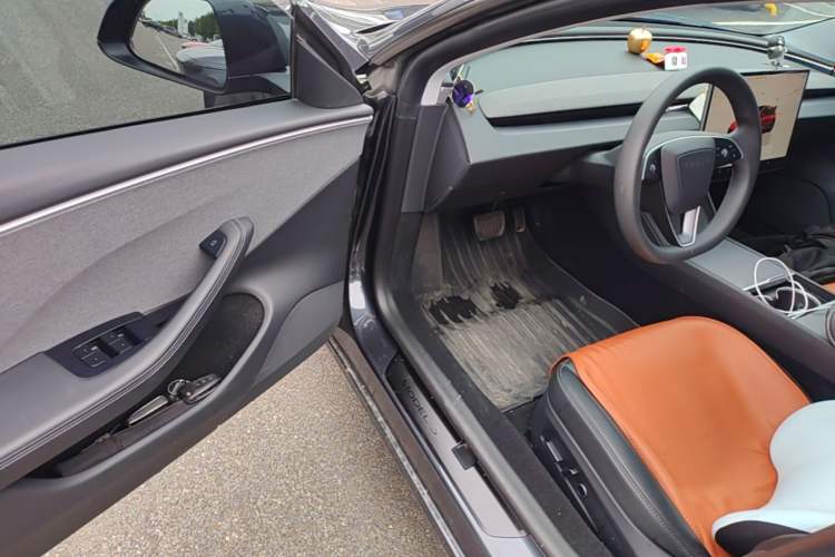 Used Tesla Model 3 2023 Rear-Wheel-Drive Version Driver Seat