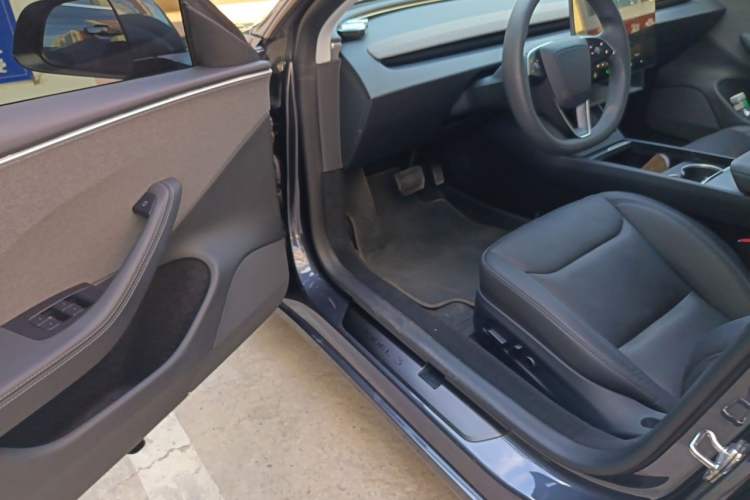 Used Tesla Model 3 2023 Rear-Wheel-Drive Version Driver Seat