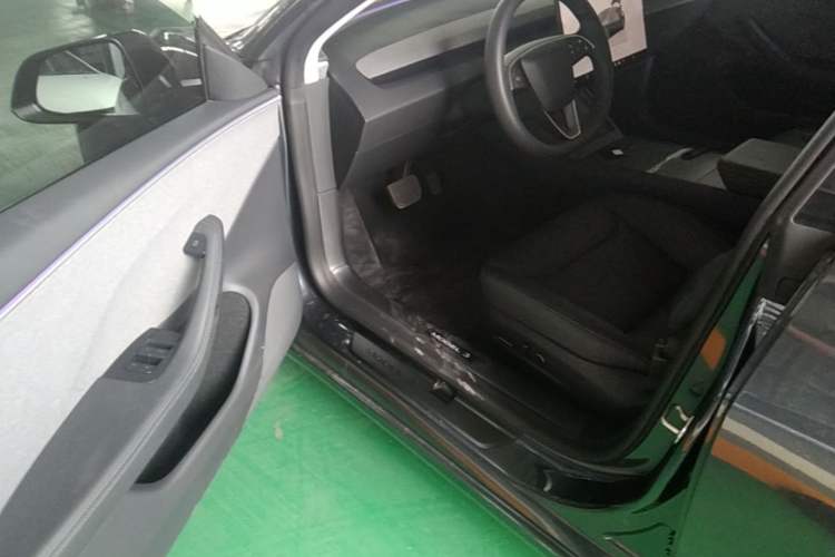 Used Tesla Model 3 2023 Rear-Wheel-Drive Version Driver Seat