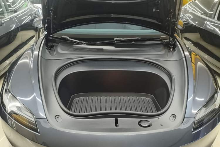 Used Tesla Model 3 2023 Rear-Wheel-Drive Version Engine Bay