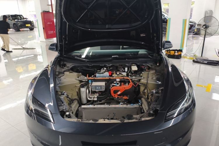 Used Tesla Model 3 2023 Long-Range All-Wheel-Drive Version Engine Bay