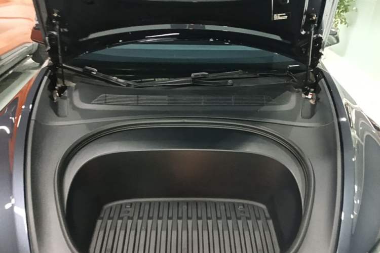 Used Tesla Model 3 2023 Long-Range All-Wheel-Drive Version Engine Bay