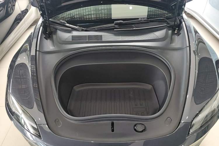 Used Tesla Model 3 2023 Rear-Wheel-Drive Version Engine Bay