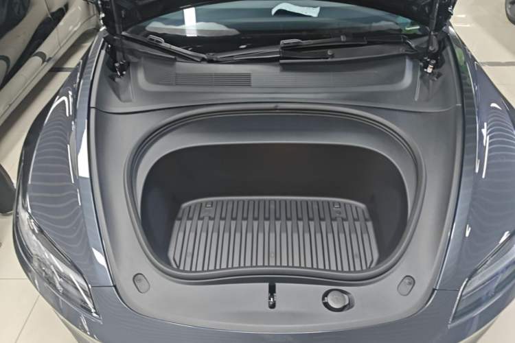 Used Tesla Model 3 2023 Rear-Wheel-Drive Version Engine Bay