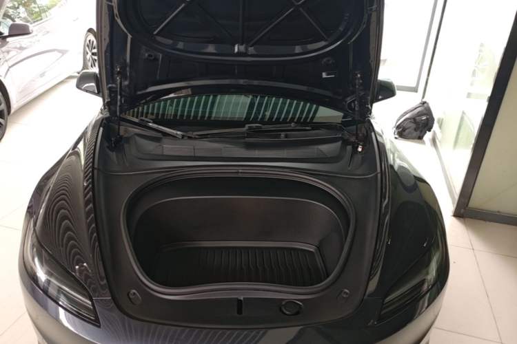Used Tesla Model 3 2023 Rear-Wheel-Drive Version Engine Bay