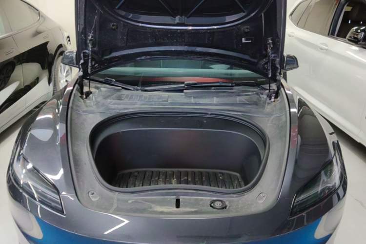 Used Tesla Model 3 2023 Rear-Wheel-Drive Version Engine Bay