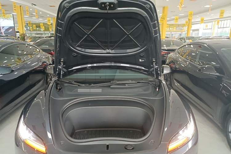 Used Tesla Model 3 2023 Rear-Wheel-Drive Version Engine Bay