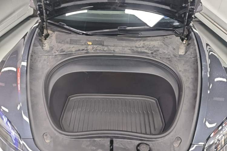Used Tesla Model 3 2023 Rear-Wheel-Drive Version Engine Bay