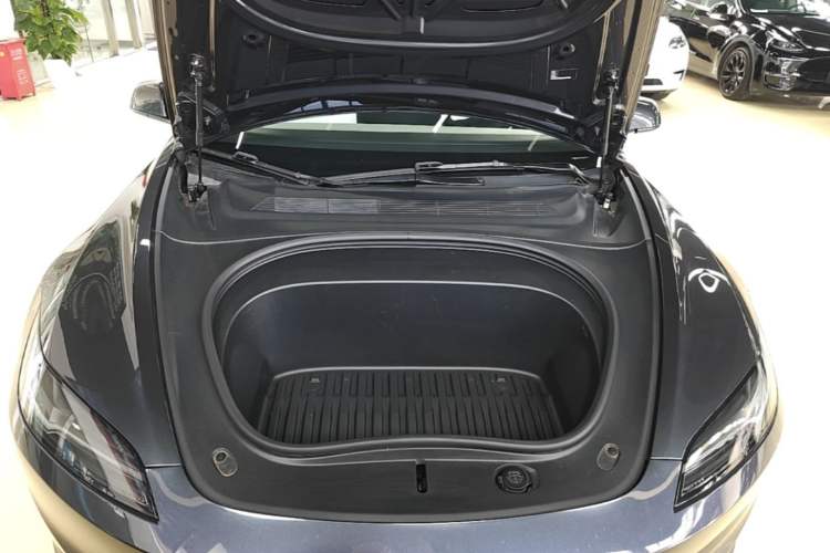 Used Tesla Model 3 2023 Rear-Wheel-Drive Version Engine Bay