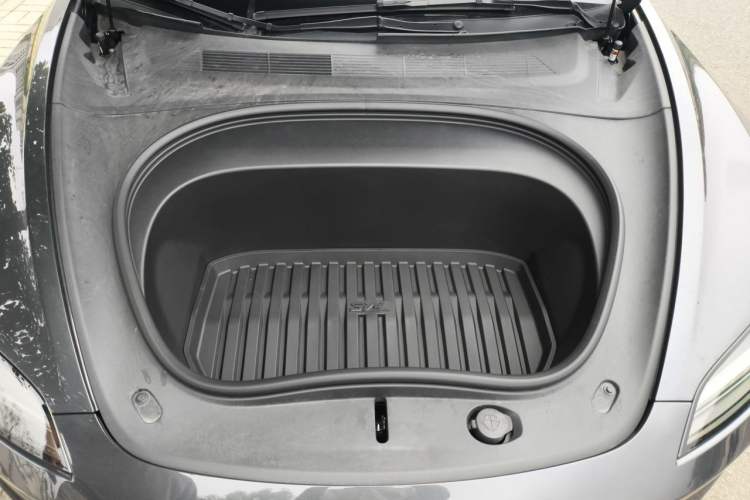 Used Tesla Model 3 2023 Long-Range All-Wheel-Drive Version Engine Bay