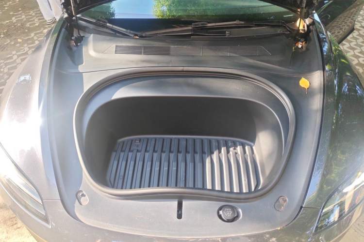 Used Tesla Model 3 2023 Long-Range All-Wheel-Drive Version Engine Bay