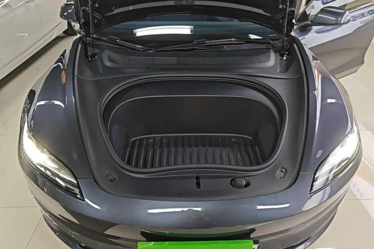 Used Tesla Model 3 2023 Rear-Wheel-Drive Version Engine Bay