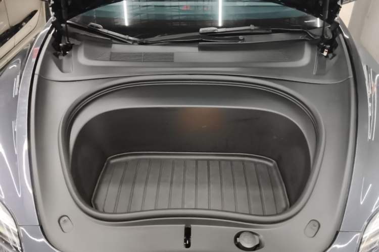 Used Tesla Model 3 2023 Rear-Wheel-Drive Version Engine Bay