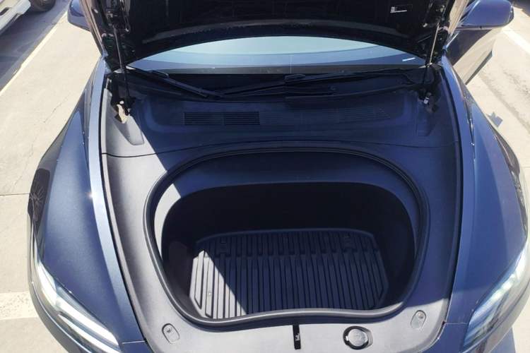 Used Tesla Model 3 2023 Rear-Wheel-Drive Version Engine Bay