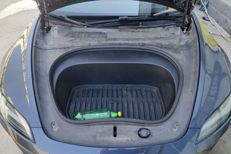 Used Tesla Model 3 2023 Rear-Wheel-Drive Version Engine Bay