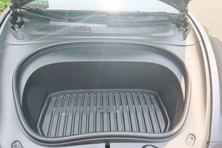 Used Tesla Model 3 2023 Long-Range All-Wheel-Drive Version Engine Bay