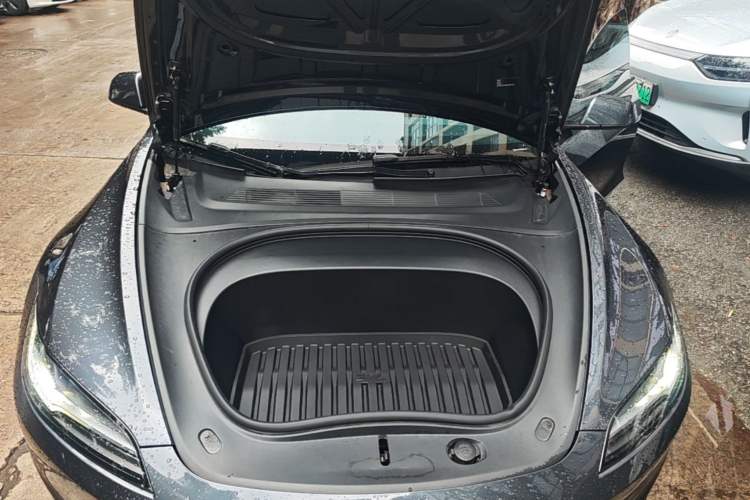 Used Tesla Model 3 2023 Rear-Wheel-Drive Version Engine Bay