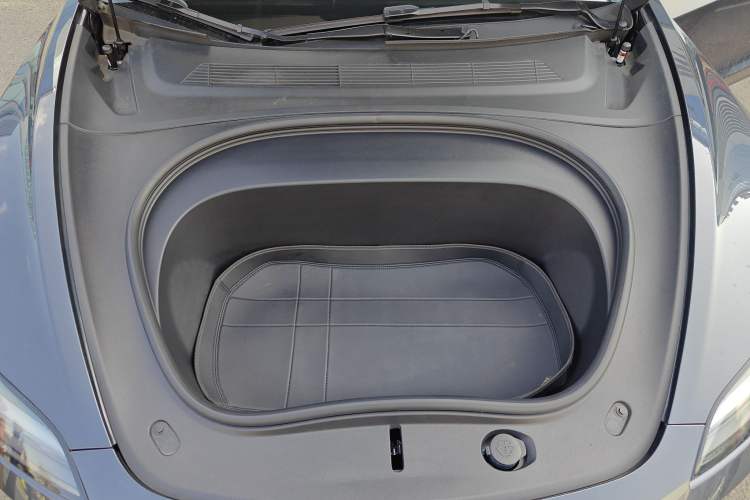 Used Tesla Model 3 2023 Rear-Wheel-Drive Version Engine Bay