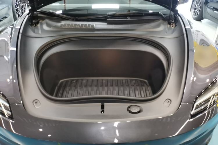 Used Tesla Model 3 2023 Rear-Wheel-Drive Version Engine Bay